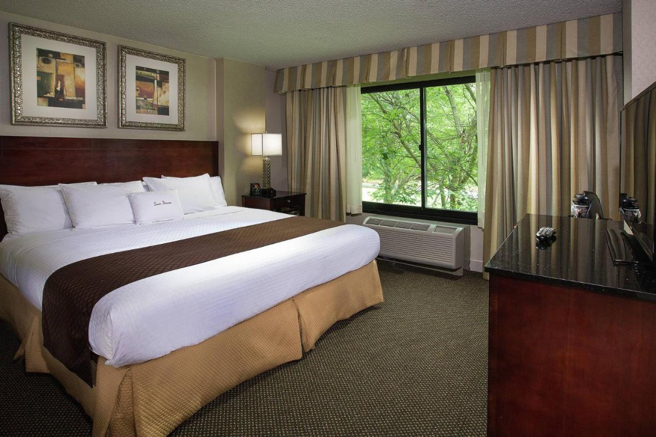 Hotel Doubletree By Hilton Charlotte Airport Zewnętrze zdjęcie